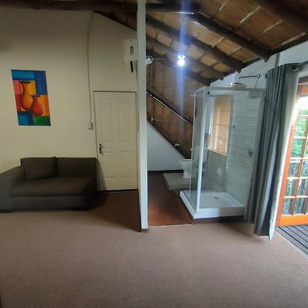 ساندتون Libra Lodge المظهر الخارجي الصورة