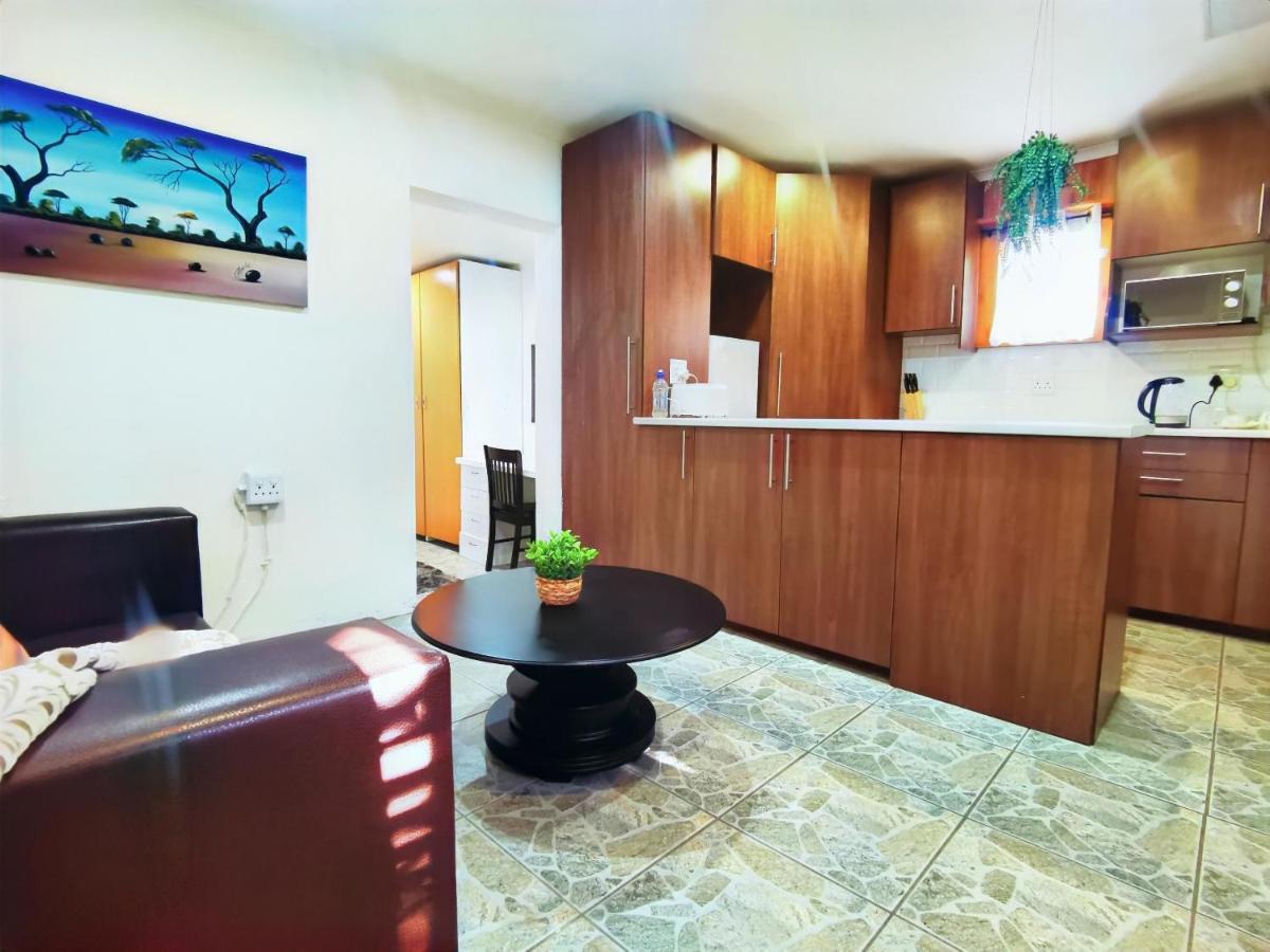 ساندتون Libra Lodge الغرفة الصورة