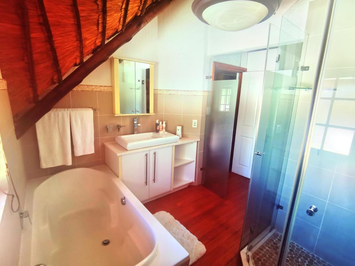 ساندتون Libra Lodge المظهر الخارجي الصورة