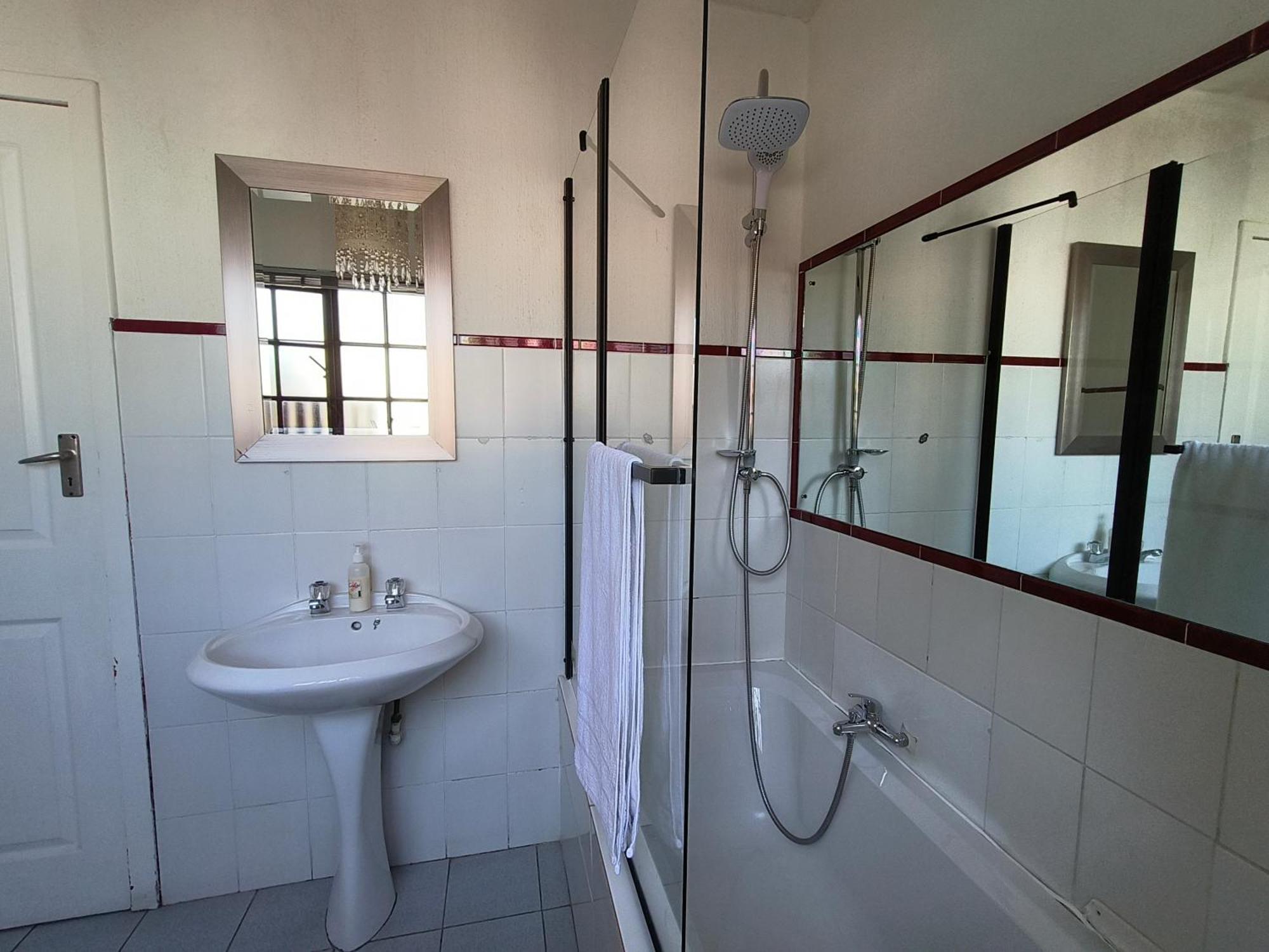 ساندتون Libra Lodge المظهر الخارجي الصورة